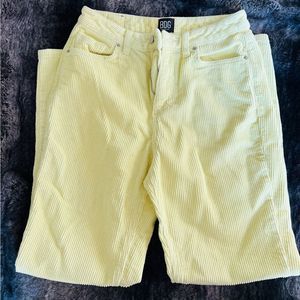 Urban BDG Corduroy Jeans light yellow